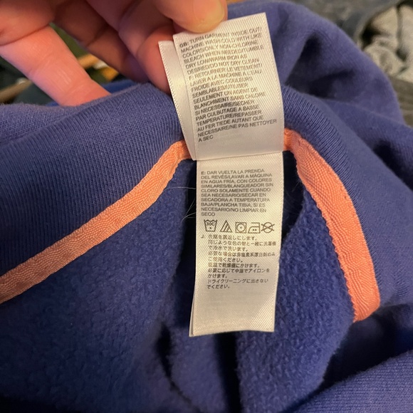 The North Face Women’s Hoodie Purple, L - Picture 9 of 9